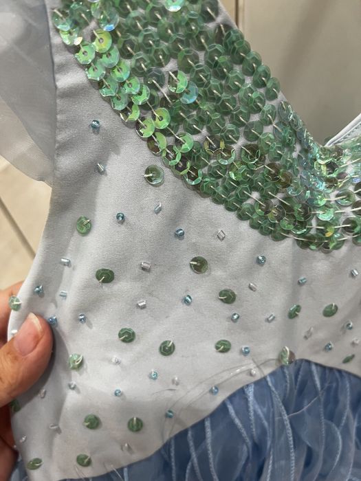 Очень красивое платье для девочки 4 года