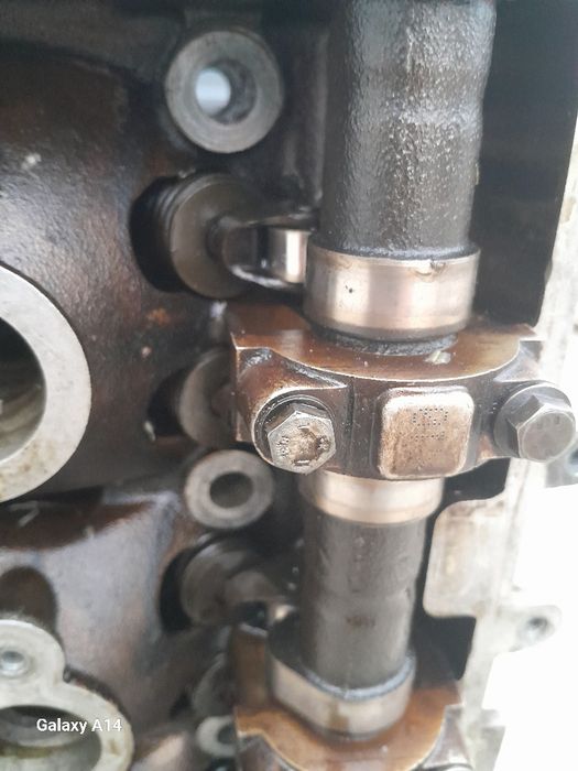 Opel vestra 2.2 moror galovka
