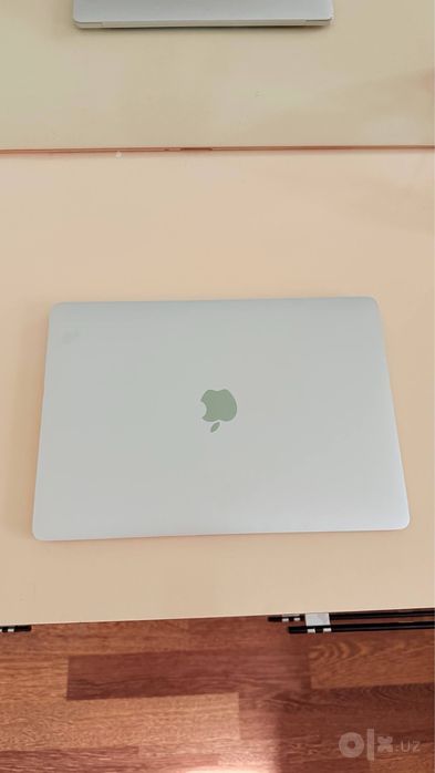MacBook Pro i 5 315$