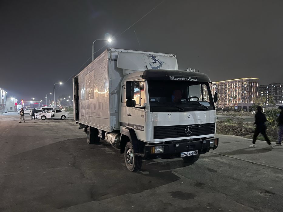 Мерседес 817