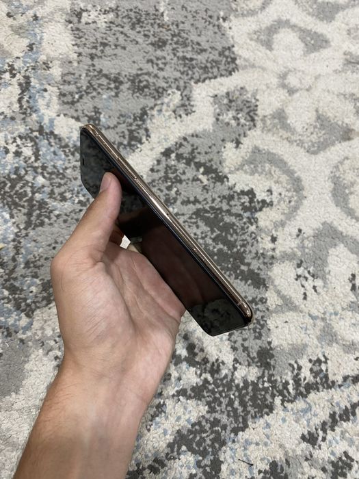 Iphone xs max sotiladi