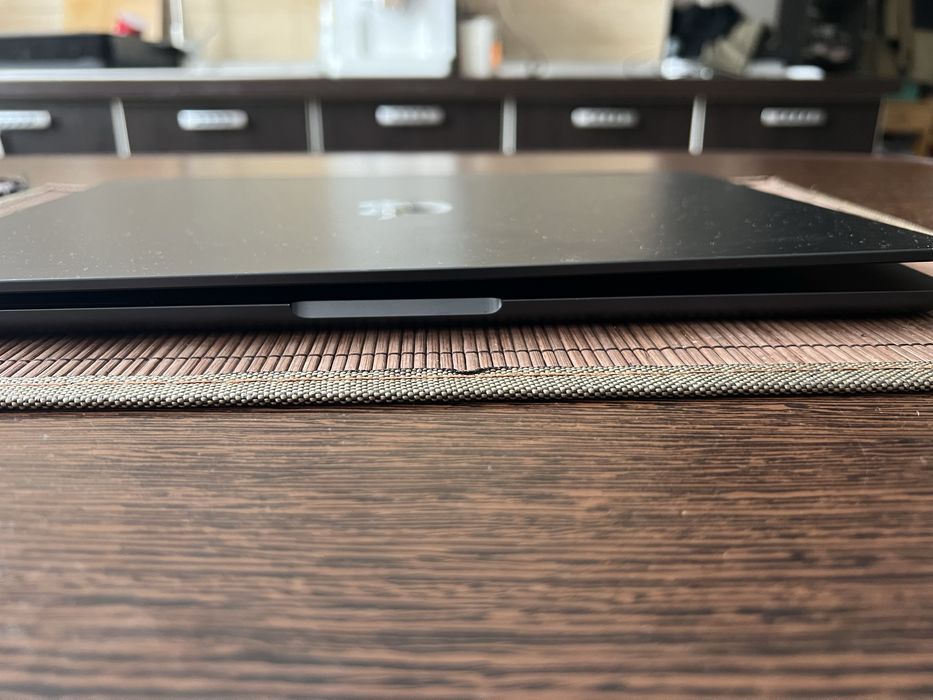 Macbook air M2 256gb 97% baterie