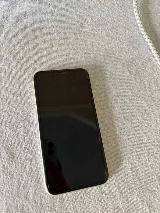 Продам Iphone 11