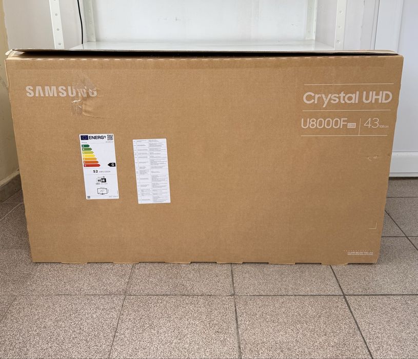 Телевизор Samsung Crystal UHD U8000F 43” Smart 2025 Гаранция!