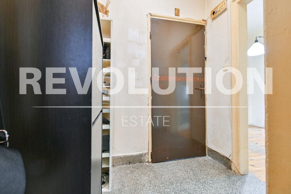 Продава се Тристаен апартамент в София, Център - 82 кв.м за 2869 €/кв.м - Снимка #9