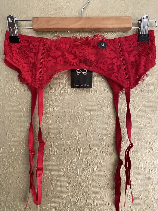 Дантелен колан за жартиери Triumph/ Уамамау/ Britney Spears/ Tenzenis/ Victoria's secret бикини