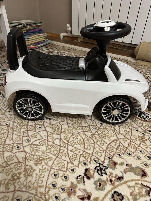 Продам детскую машину