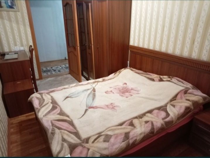 Продается 4-х комнатная на Республики