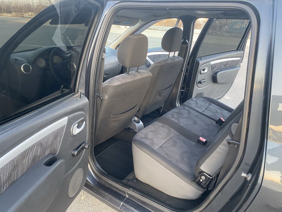 Dacia Logan MCV 1.6 benzina 7 LOCURI