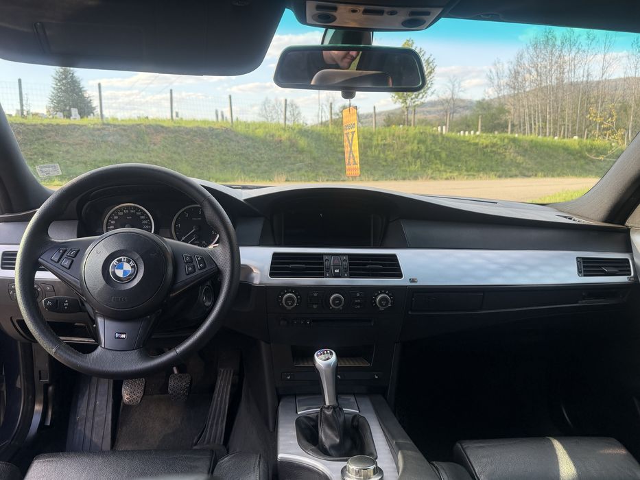 BMW E61 535d РЪЧКА,САМО НА ЗАДНО!!!