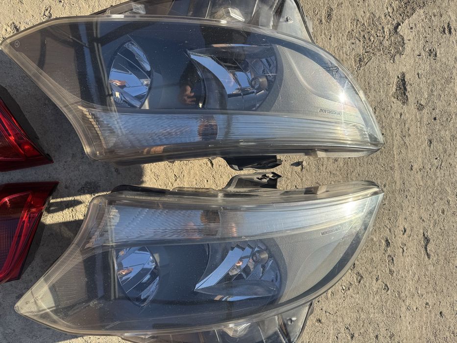 Vand faruri/stopuri mercedes v-class