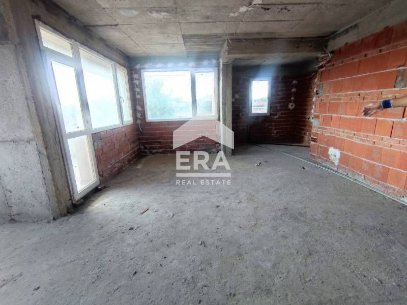 Продава се Къща в Хасково, Болярово - 583 кв.м за 378 €/кв.м - Снимка #3