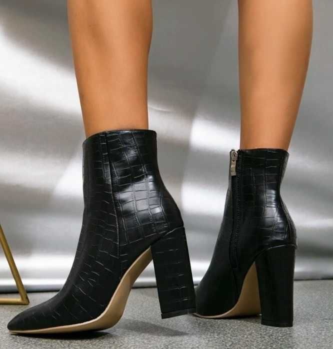 Cizme clasice elegante cu textura crocodil, negre,marime 39
