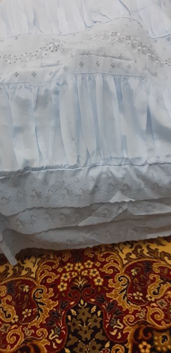 Ценителям настоящего декора и искусства!Покрывало нежно-голубое в комп