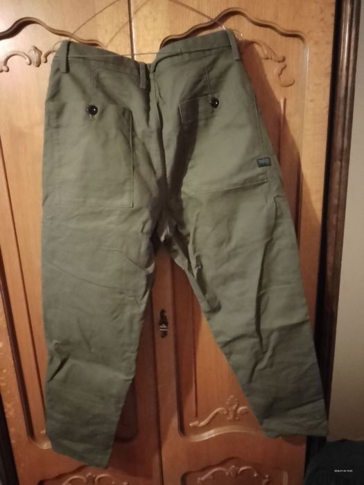 pantaloni pentru barbati