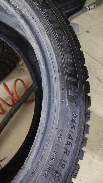 Две шины мишлен зима