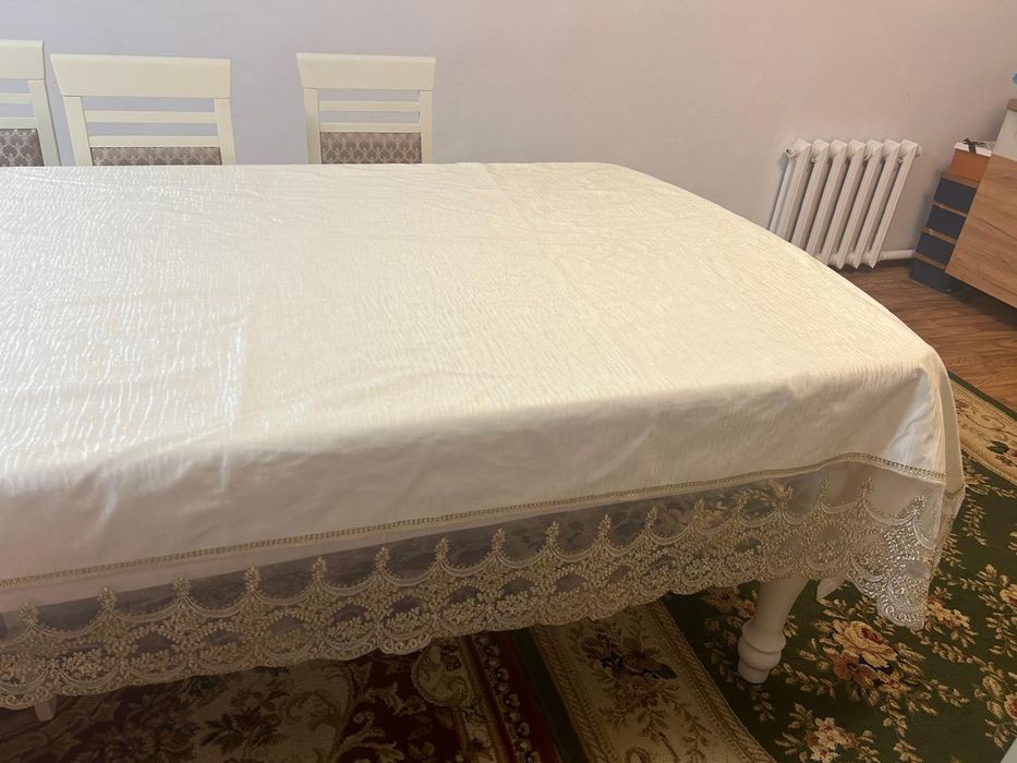 Продам скатерть для стола