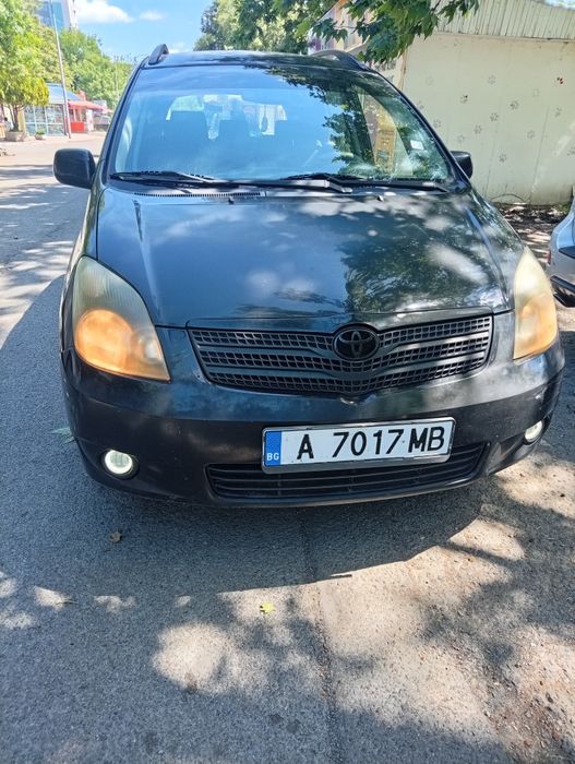 Тойота Корола Версо 2.0 D4D