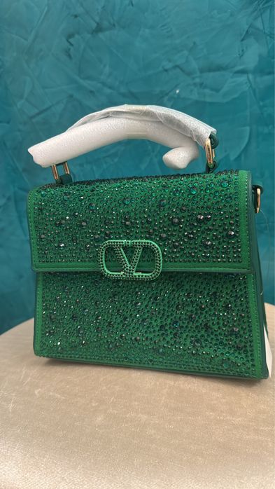 Уникални чанти на популярни марки