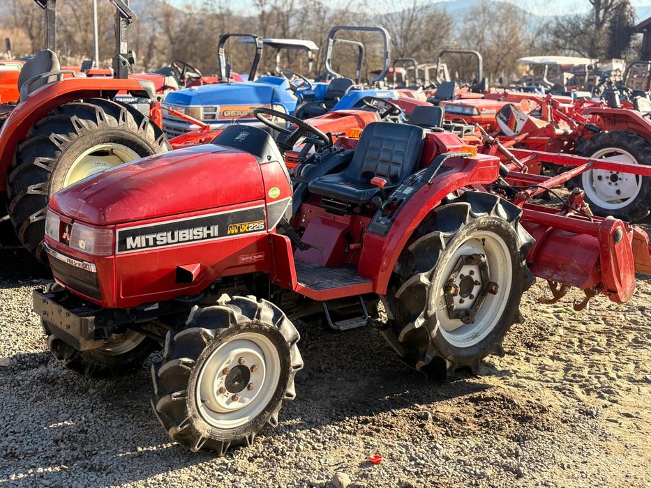 Tractor japonez MITSUBISHI MTX 225 – 22 CP, 4x4