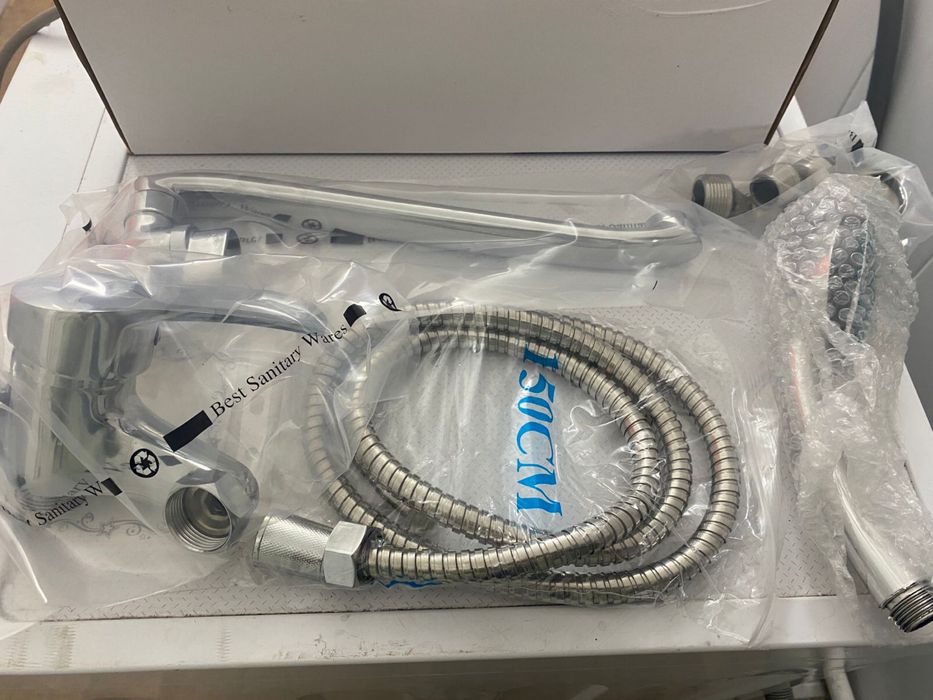 Смеситель с душом