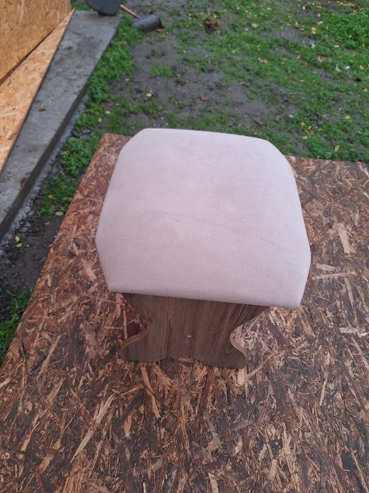 Vând colțar cu spațiu de depozitare + 2 tamburele