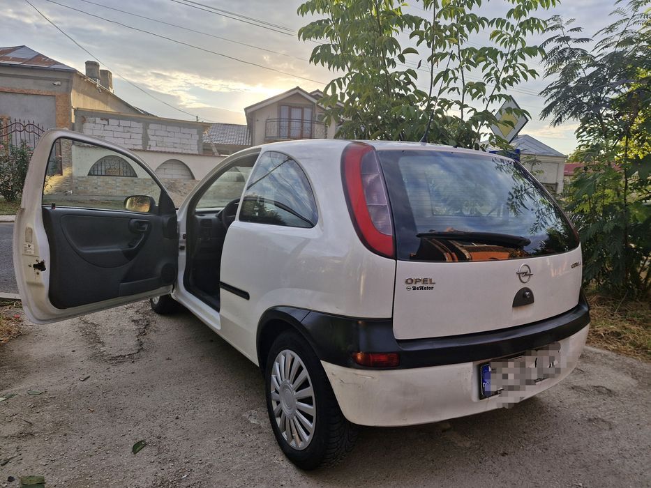 Vand Opel Corsa 2002 Benzina