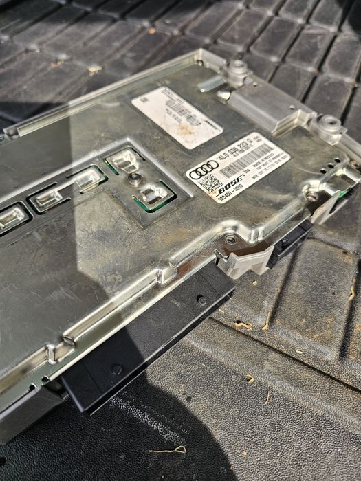 Усилвател за audi q7