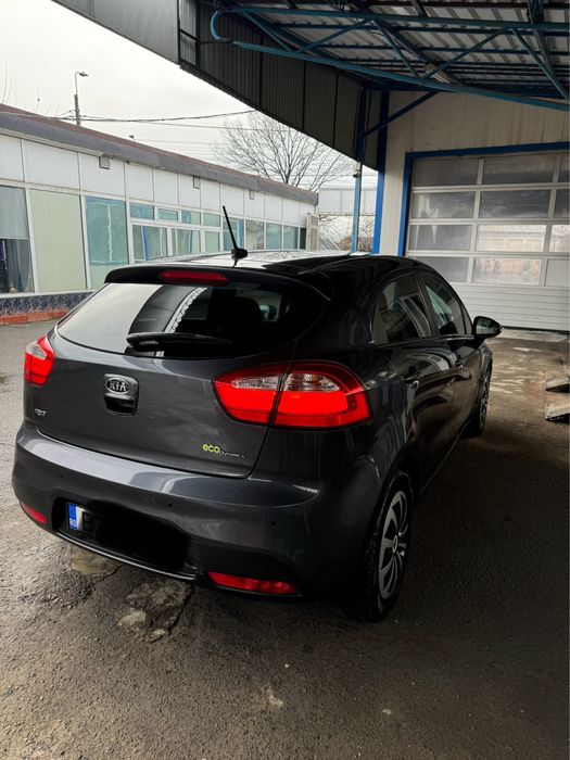 De vanzare Kia Rio 2012
