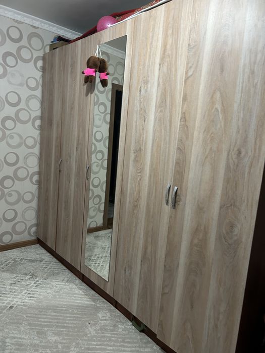 Срочно продам шкаф