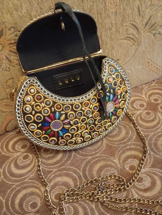 Продается сумка ручной работы.