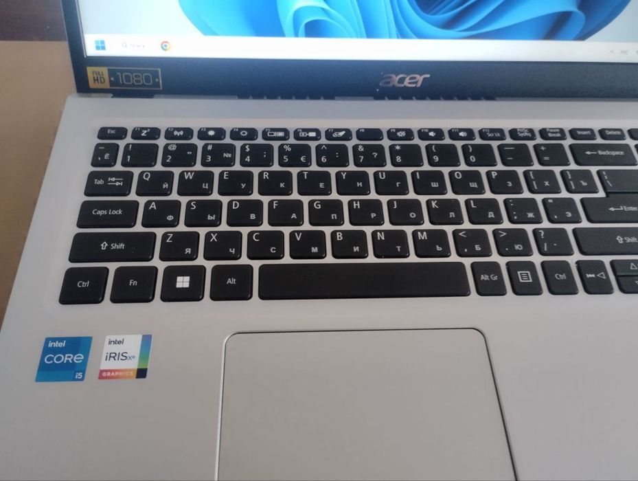 Acer COREi 5 (Full HD)