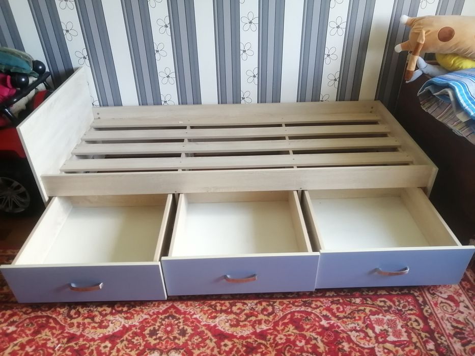 Продам кровать в отличном состоянии