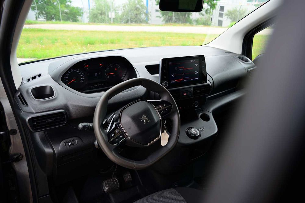Peugeot Partner, 1.5 Diesel, automat, Crew Cab