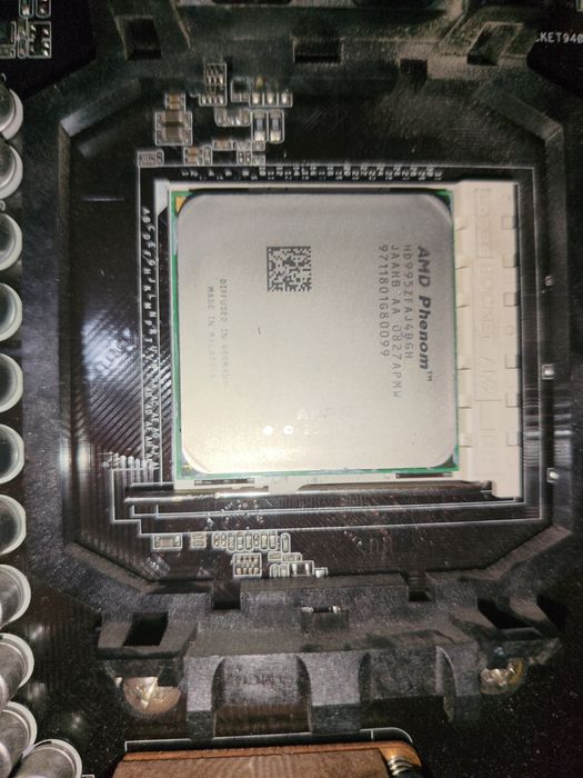 Kit Placă de bază AMD M3A32-MVP delux + 4gb DDR2 RAM+ o placa video nvidia + cpu cooler nvidia