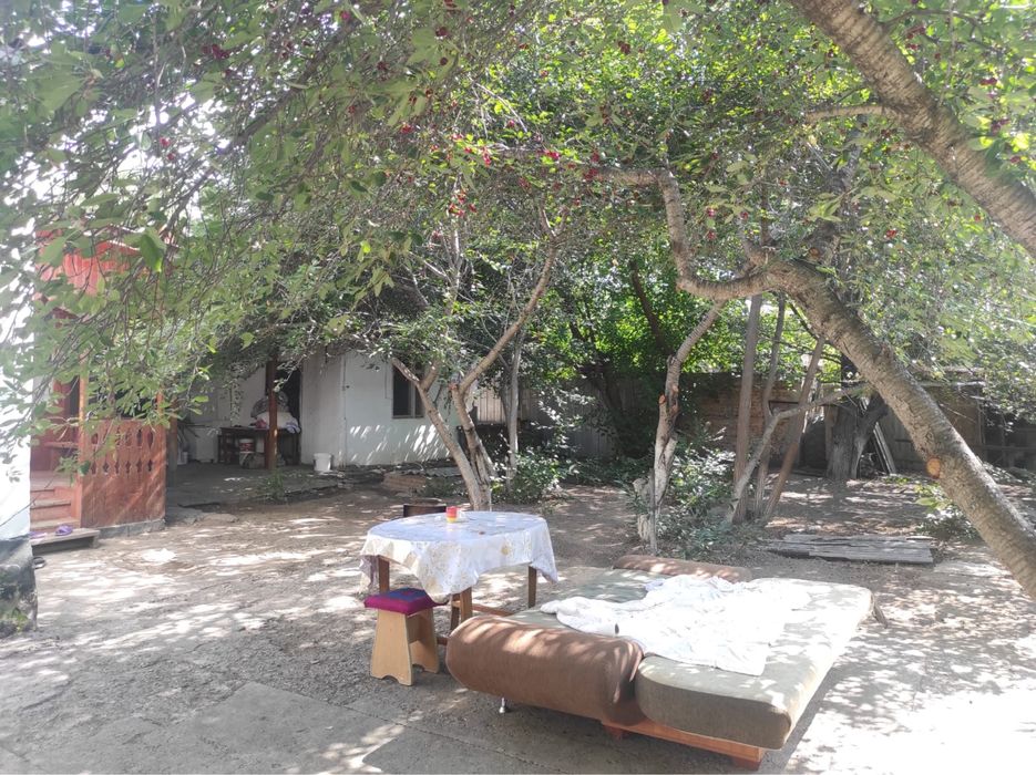 Срочно продается коммерческое помещение и дом