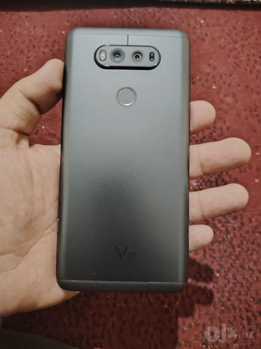 Телефон LG  V 20.   4/64