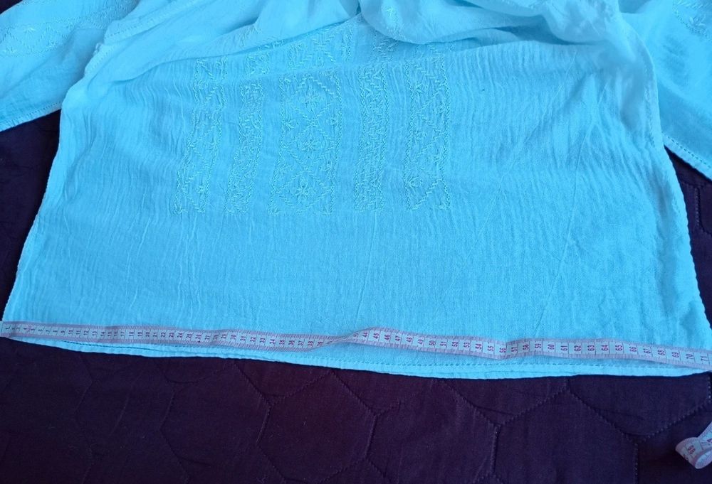 Ie tradițională lucrată manual – model deosebit