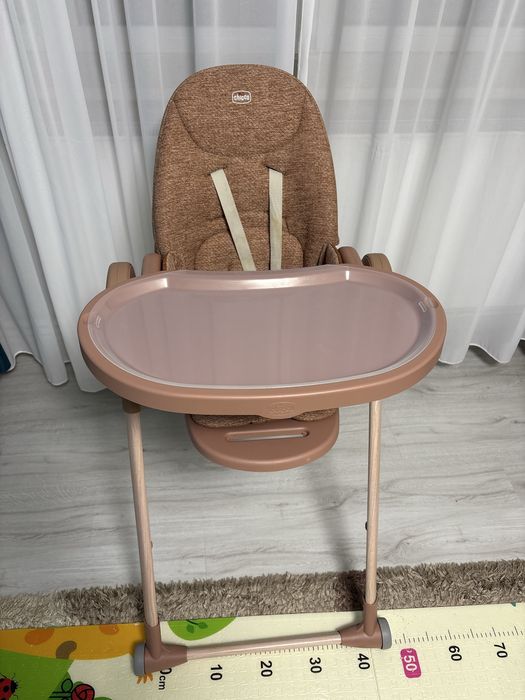 Scaun de masa chicco