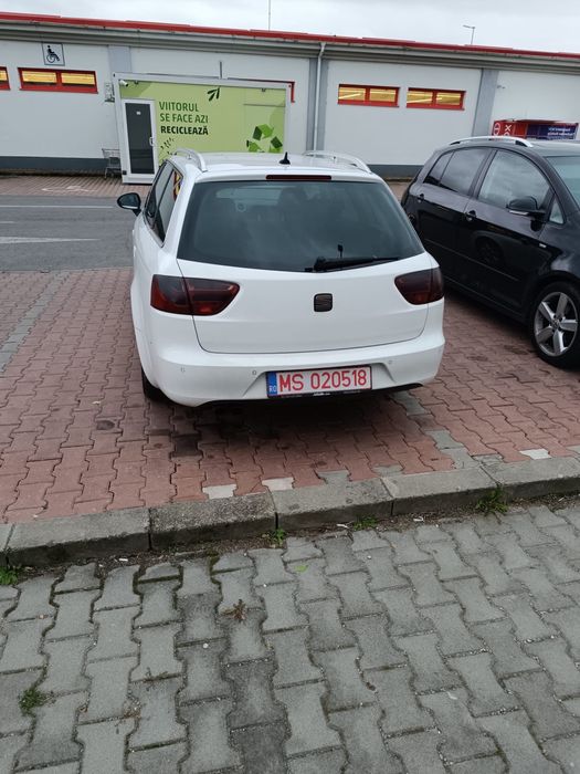 Dezmembrez Seat Exeo Sat 2.0 TDI 170 cai an 2012