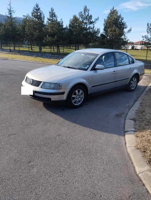 Фолксваген Пасат Б5