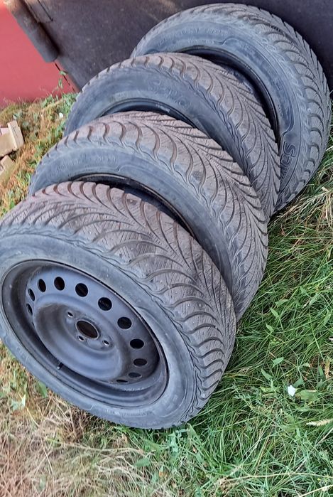 Продам колёса зимние 185 60 R15  Sava