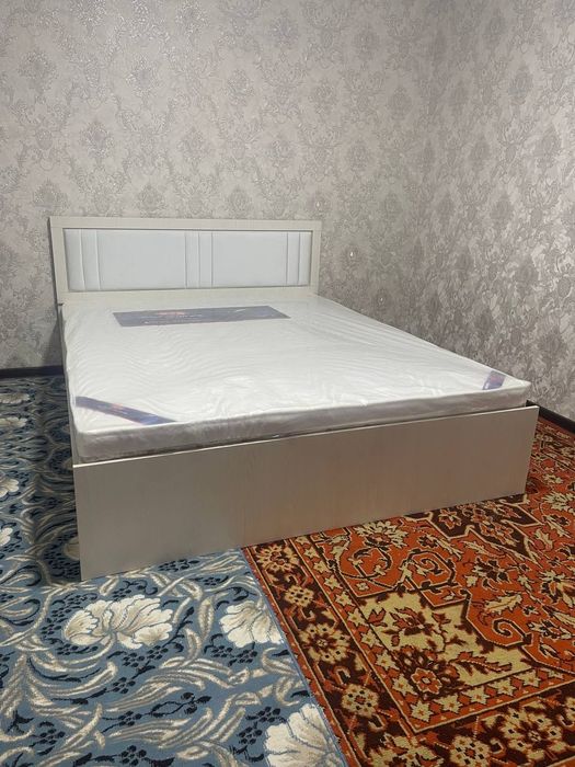 Мебель сотилади.