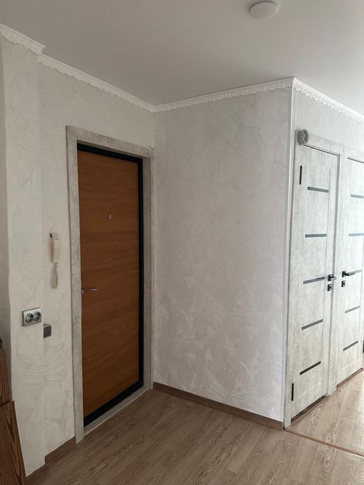 Продам трех комнатную квартиру