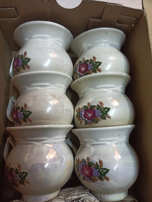 Кружки фарфоровые