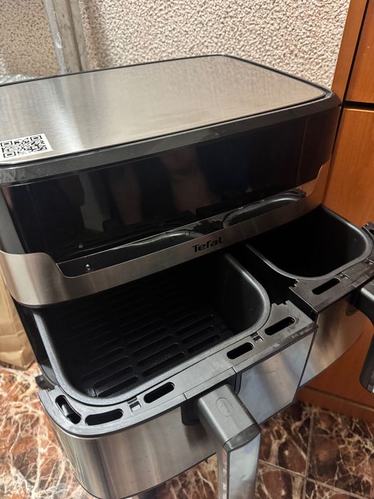 Friteuză cu aer cald