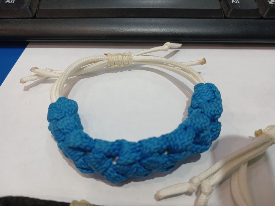 Продам  браслеты ручной работы