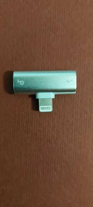 Двоен Lightning адаптер- съвместим с iPhone, iPad