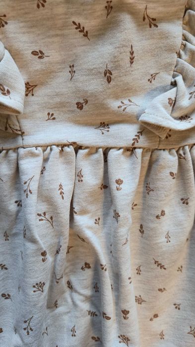 Детска рокля с дълъг ръкав