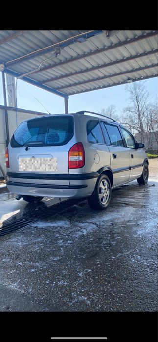 Opel Zafira - 7 locuri
